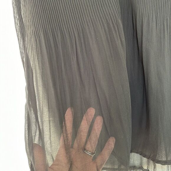 𝅺Guess Sheer Black Top - Picture 3 of 9